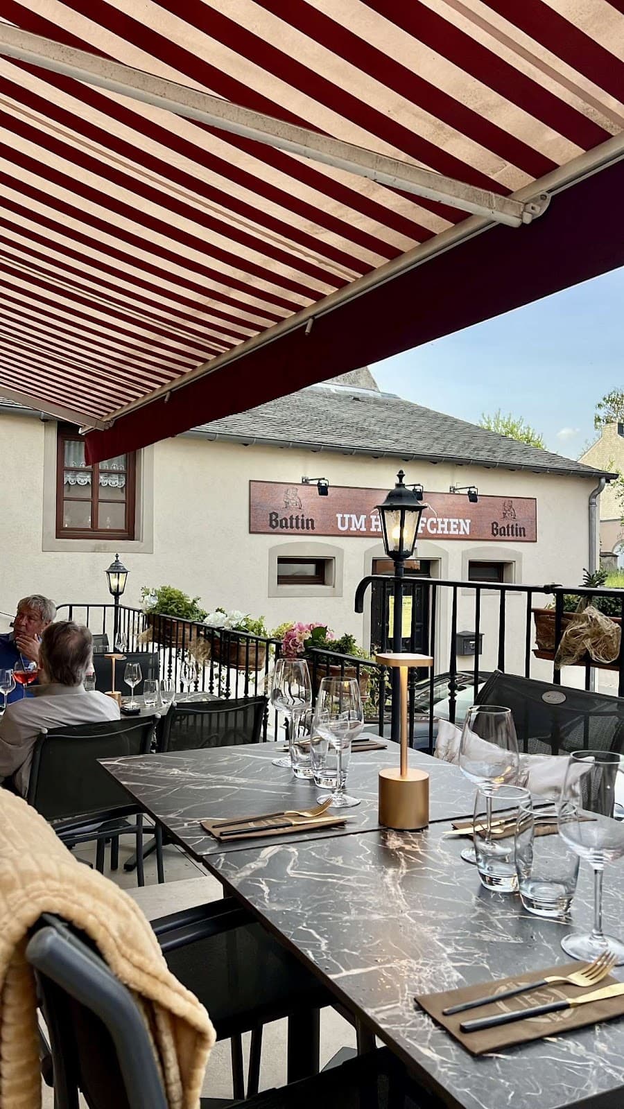 Um Haeffchen : restaurant montagnard avec jeu de quilles à Berchem - 4