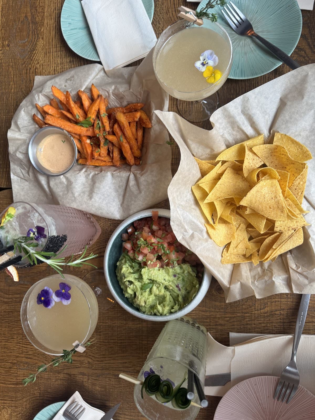 Tapas, Tacos, Tropico - 4