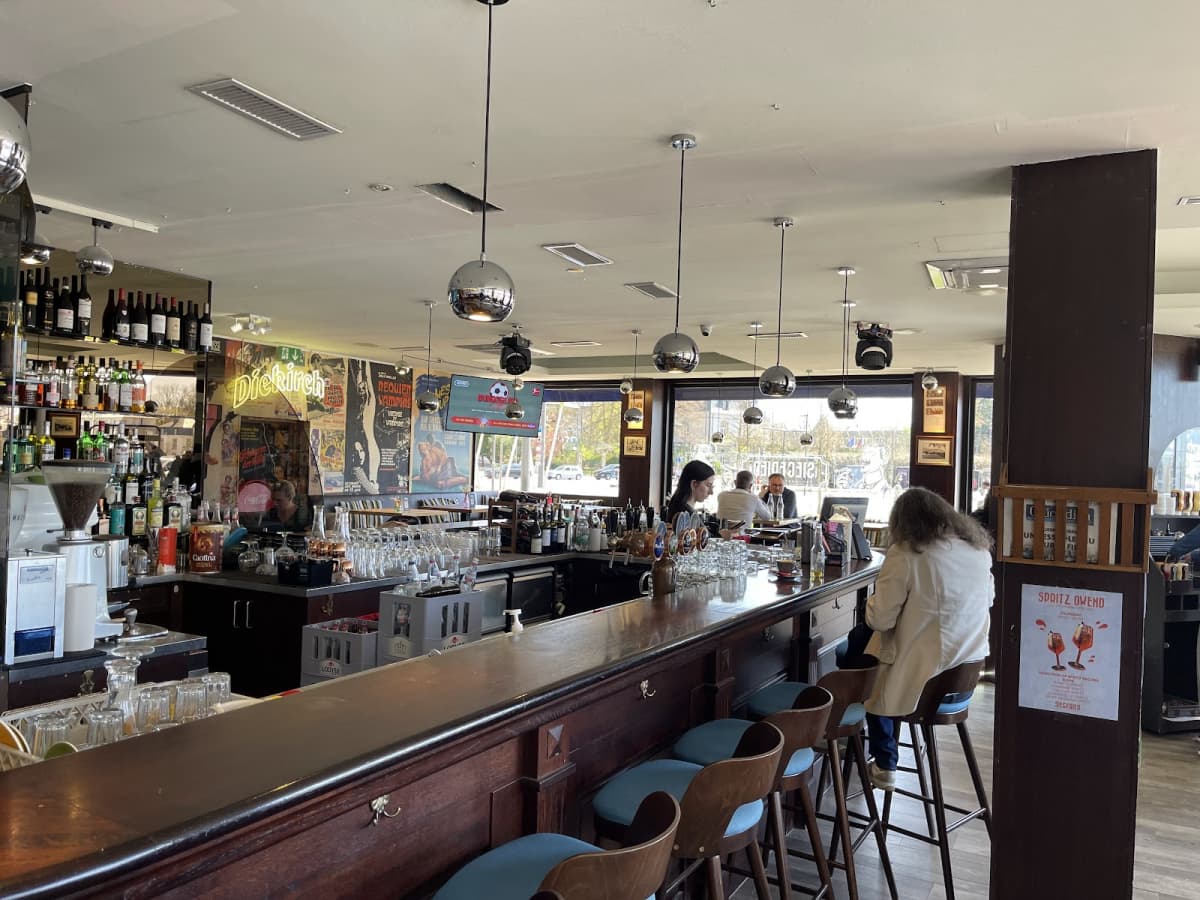 The local bistro - 4