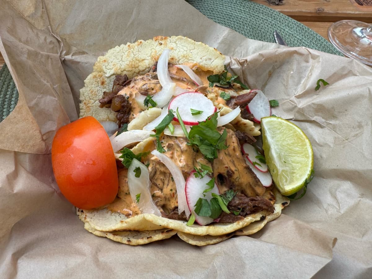 Tapas, Tacos, Tropico - 3