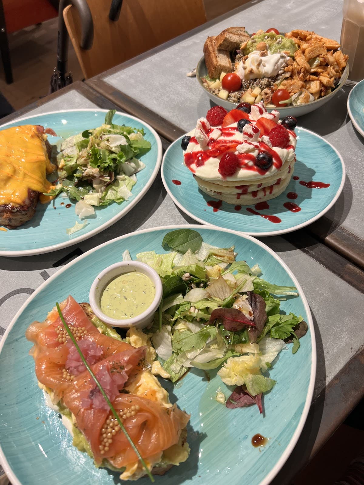 Lloyd Coffee Eatery: Trendy Coffee Shop in Luxembourg City - 5
