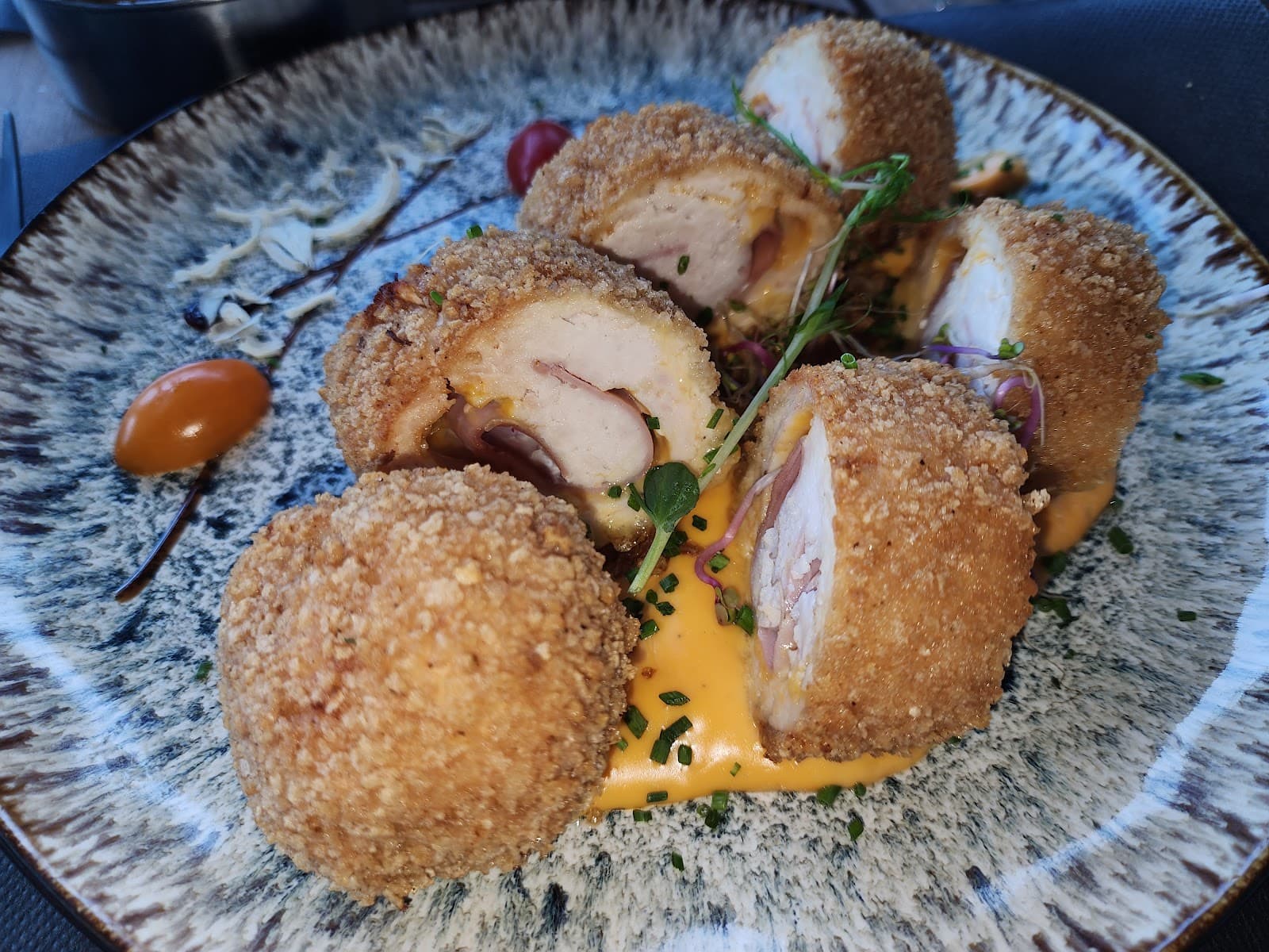 Le Gloria: restaurant, pool and terrace, the ideal summer spot in Metz - 10