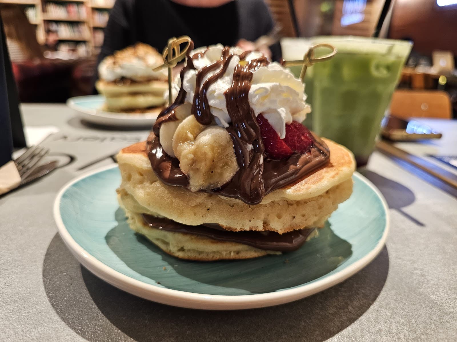 Lloyd Coffee Eatery: Trendy Coffee Shop in Luxembourg City - 9