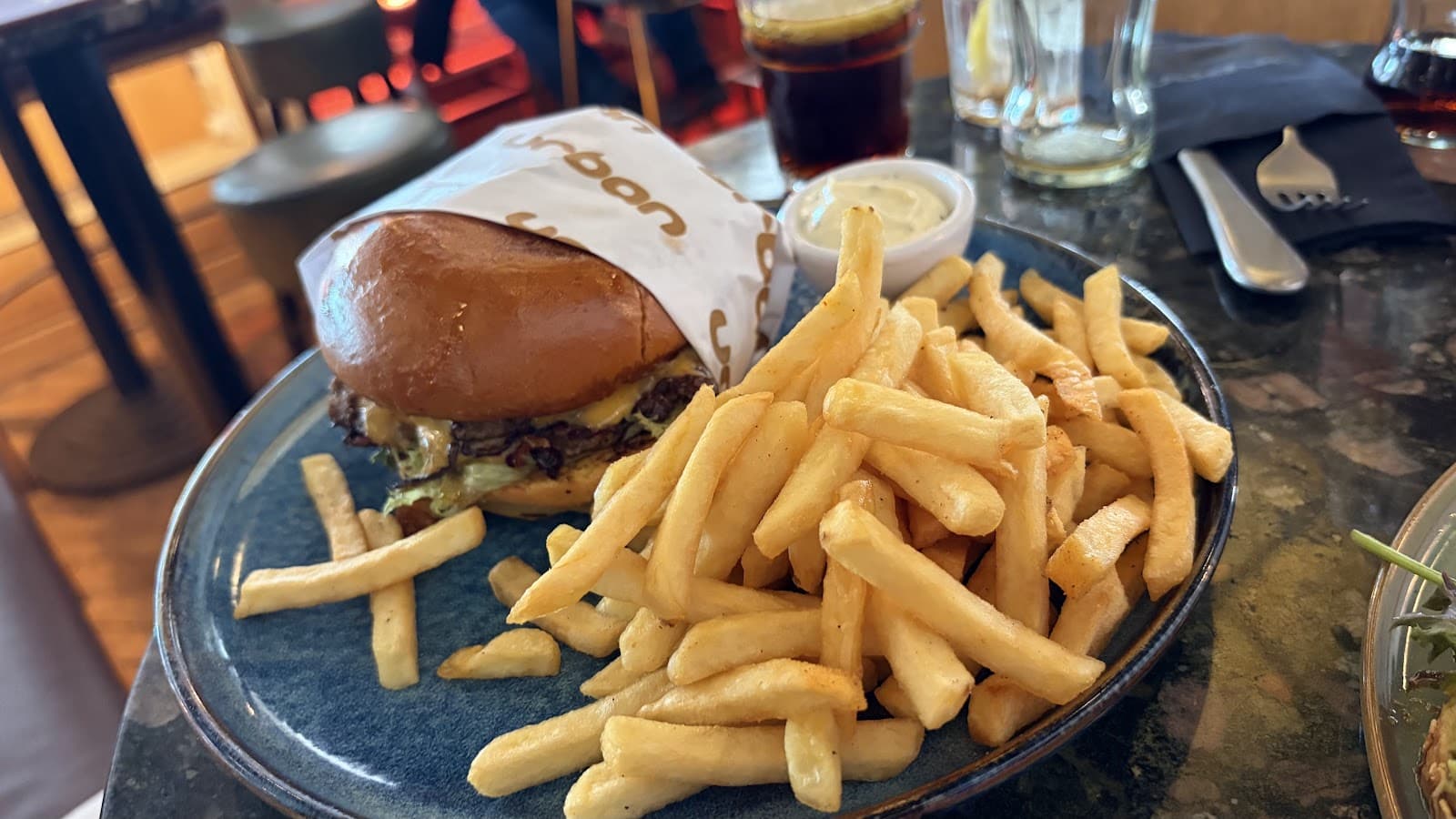 Sport, Burger and good mood? - 6