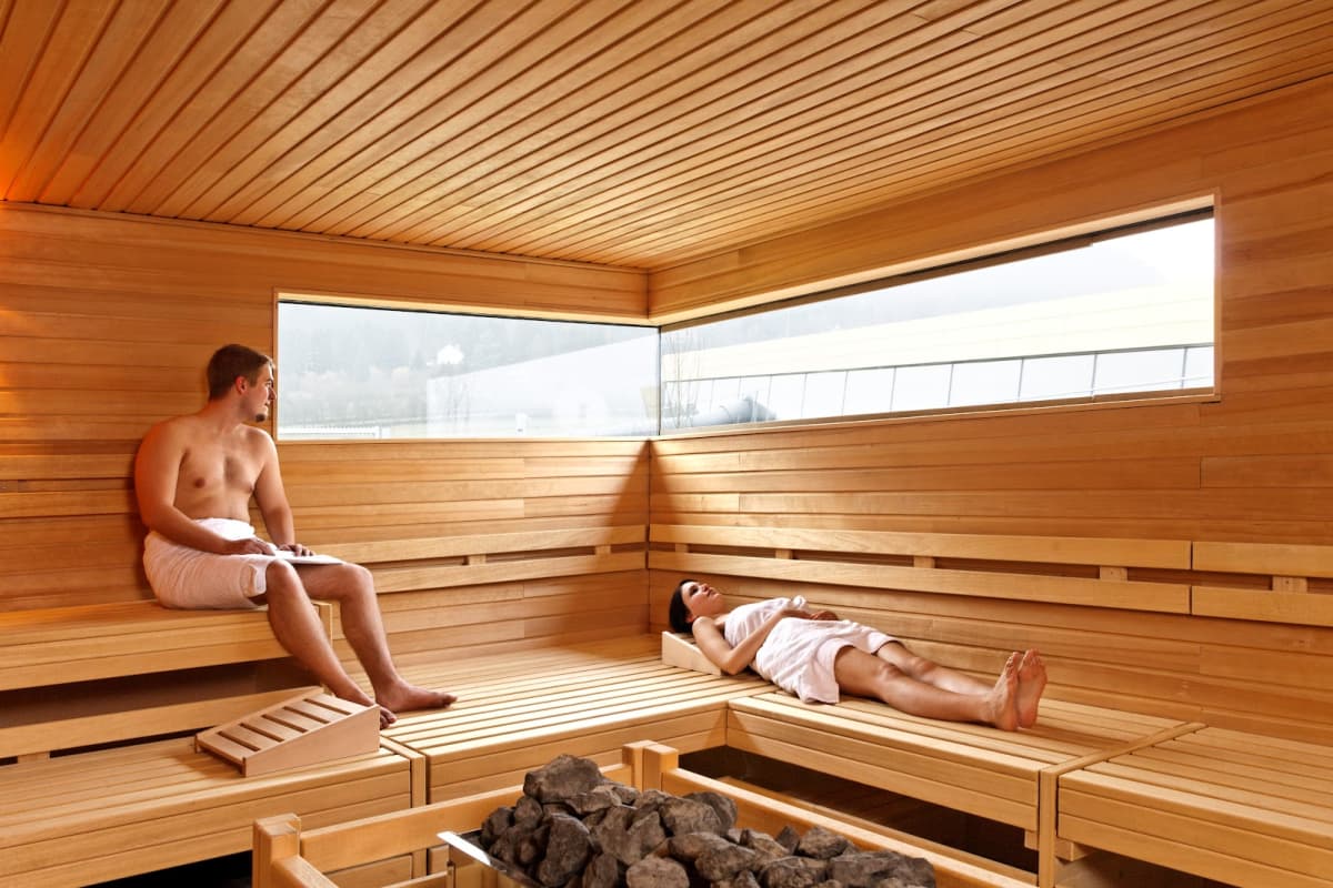 Syrdall is the Holy Grail: indoor and outdoor swimming pool - 10