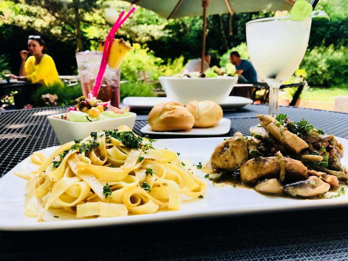 Jungle Cafe - 3