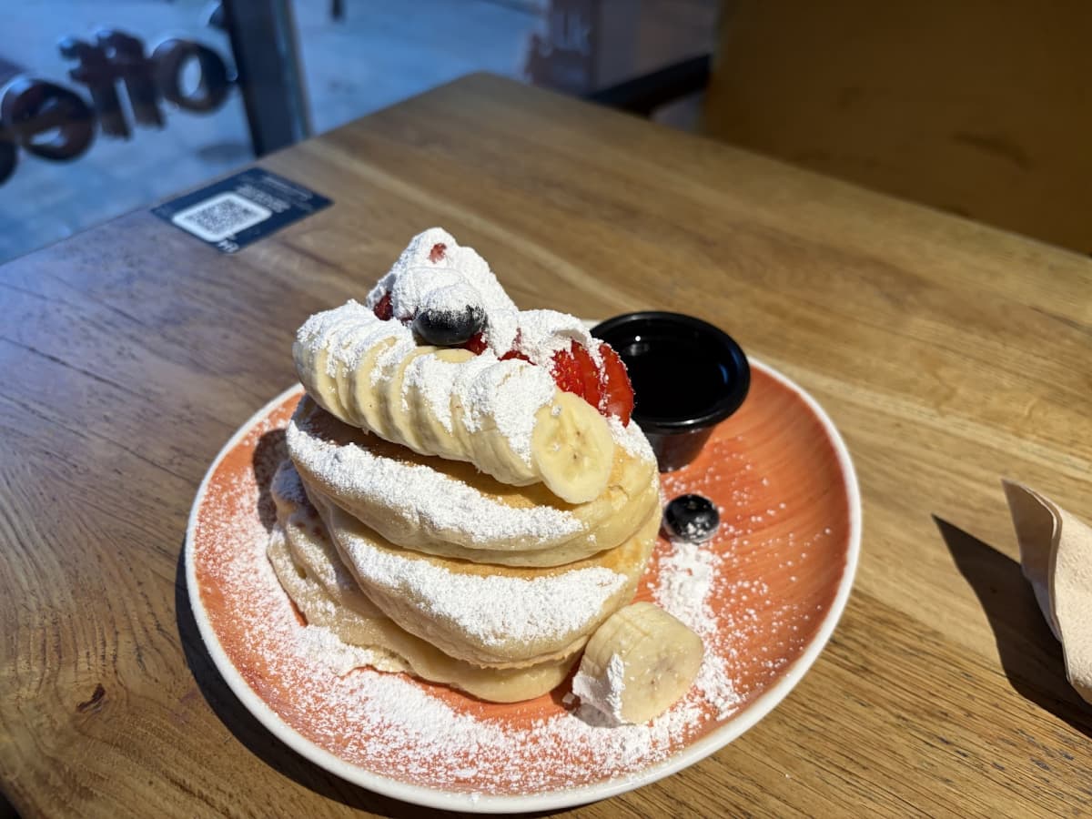 Lloyd Coffee Eatery: Trendy Coffee Shop in Luxembourg City - 10