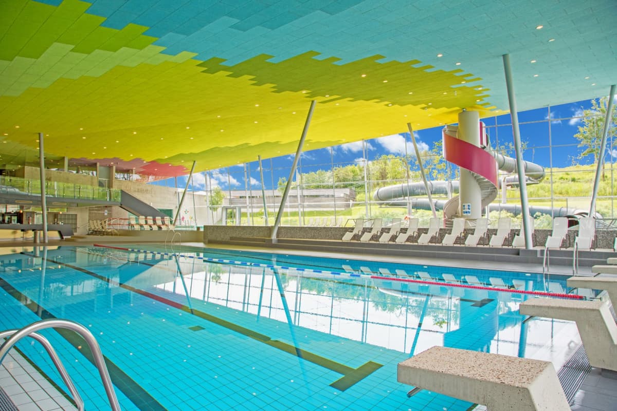 Syrdall is the Holy Grail: indoor and outdoor swimming pool - 5