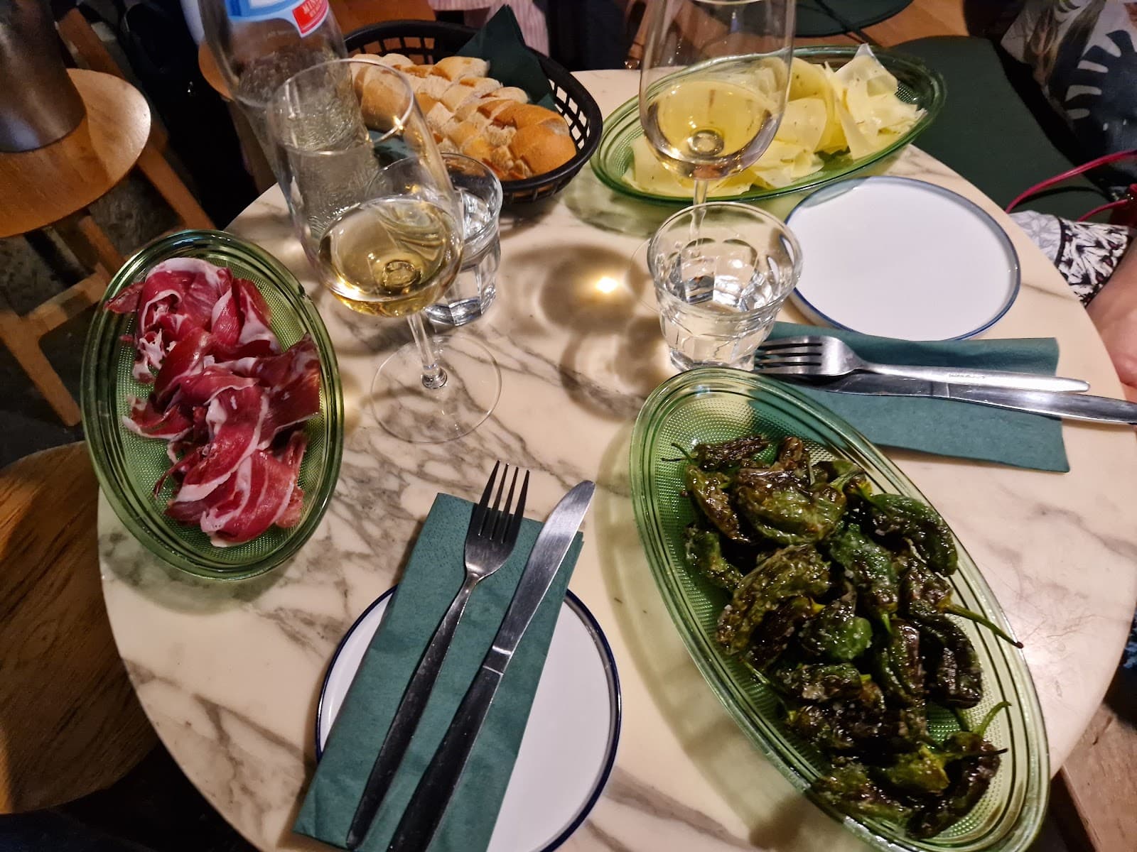 We booked you a table! - 11