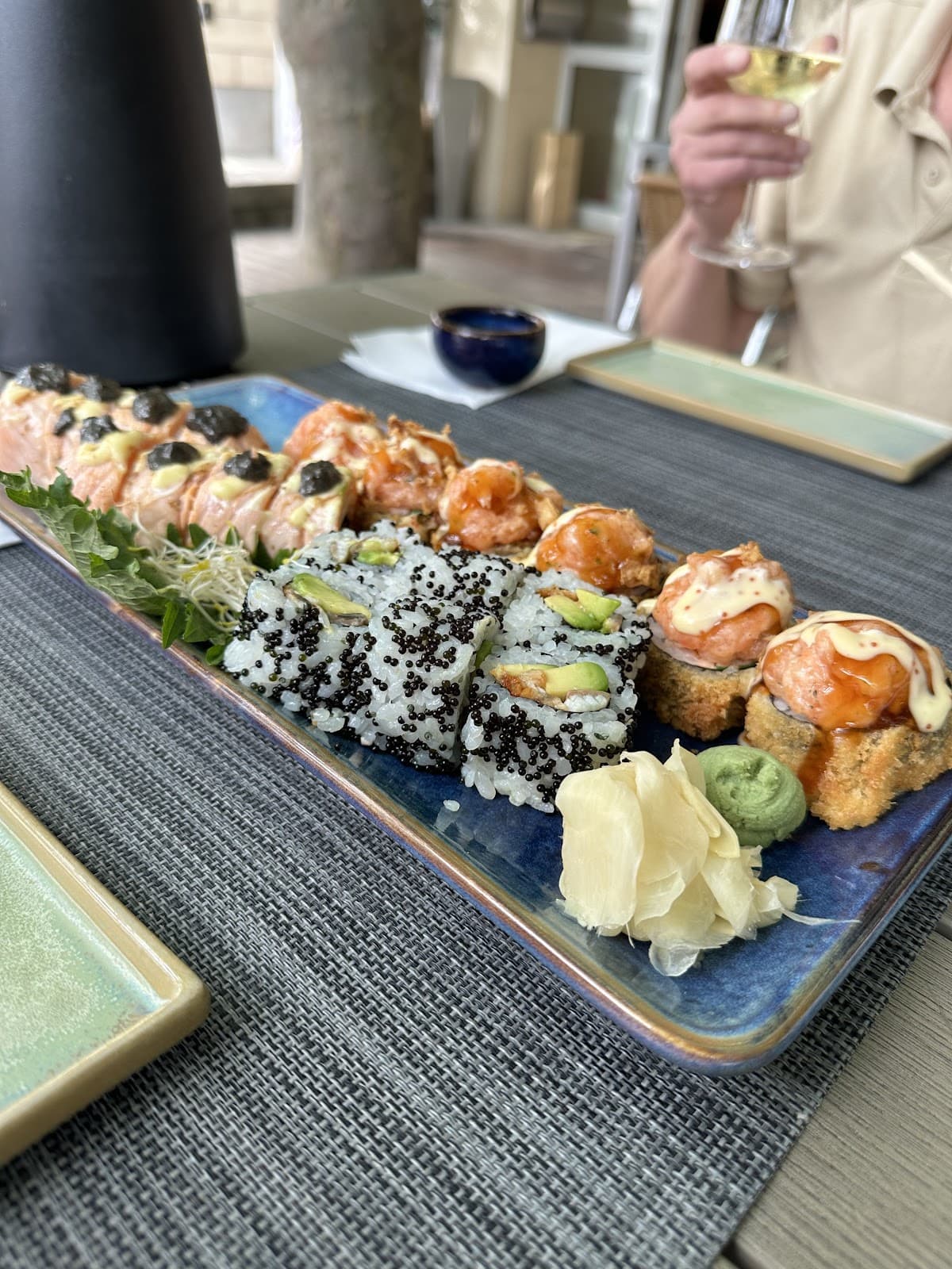 Relax and Cozy Sushis - 4