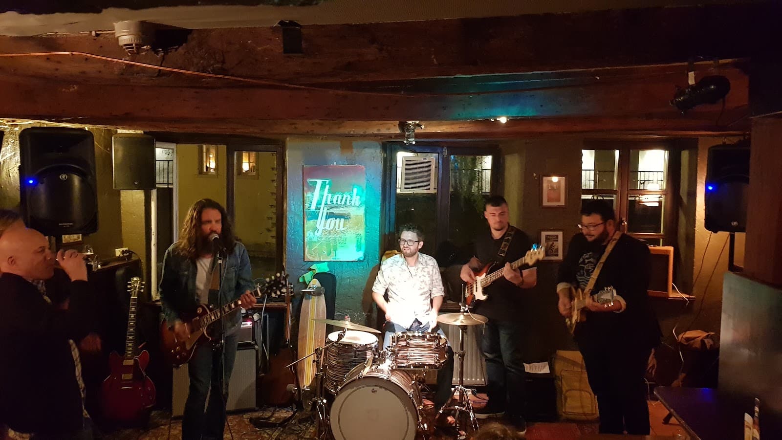 Liquid Bar: Live Music in Grund - 9
