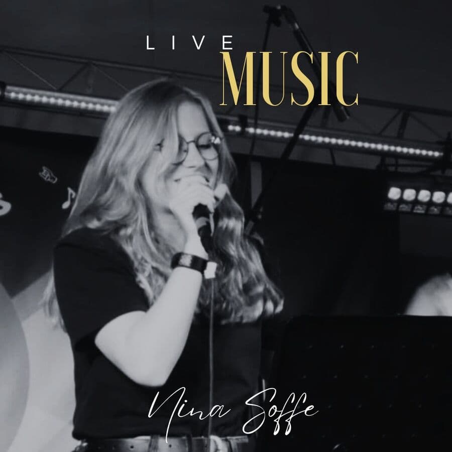 Dinner concert & singing in the dark