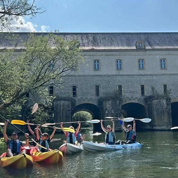 Kayak tour Along the water and through time