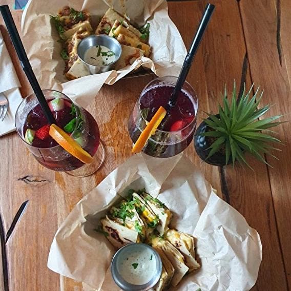 Tapas, Tacos, Tropico - 1