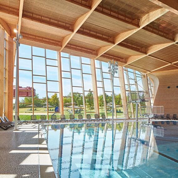 Swimming and leisure activities at the Strassen Thermal Baths