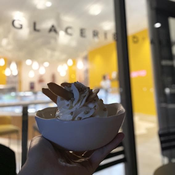 In an emergency, break the ice(cream)