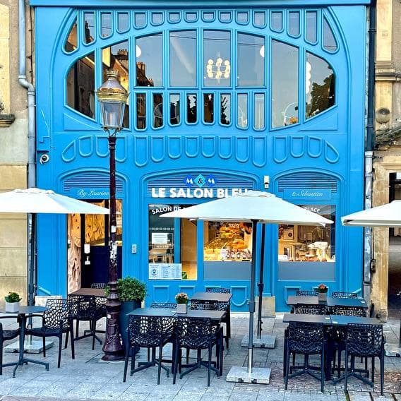 Coffee & Croissant