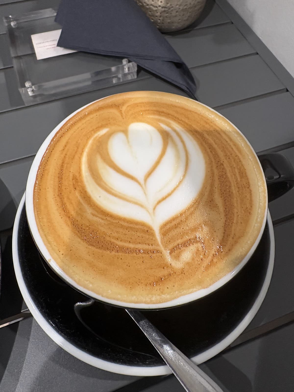 Kontur : Brunch, café et cocktails à Limpertsberg - 9
