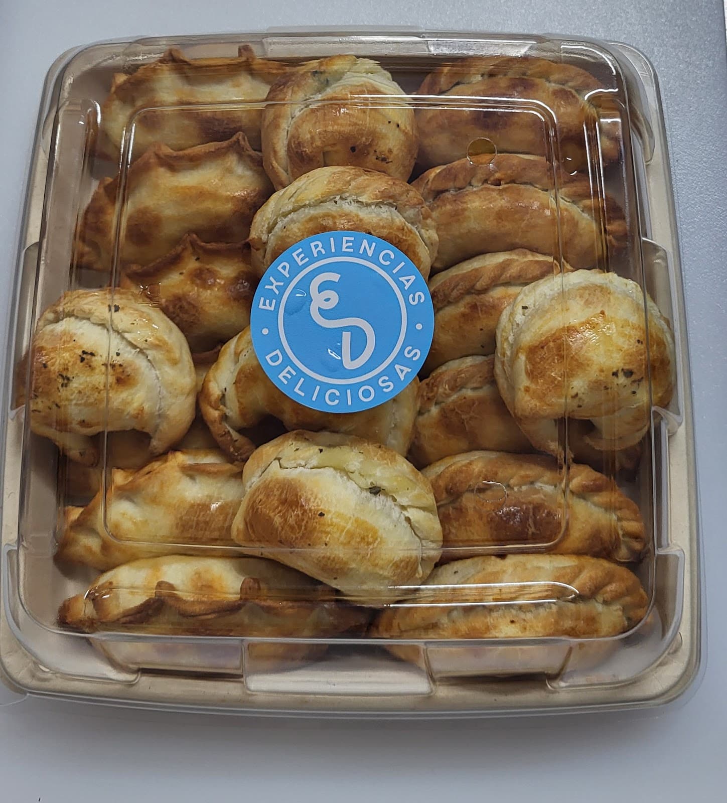The best empanadas in Luxembourg are hiding at Experiencias Deliciosas - 14