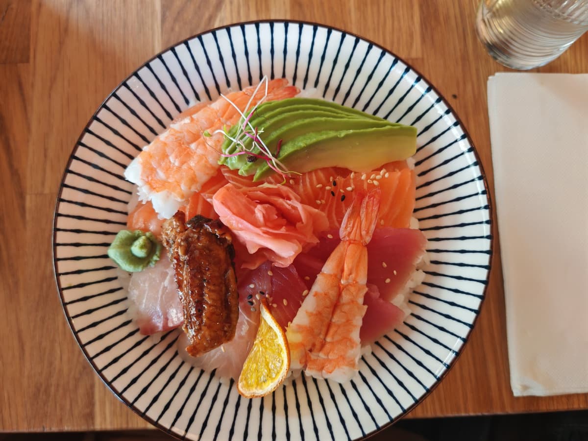 Shall we order a sushi boat? - 11