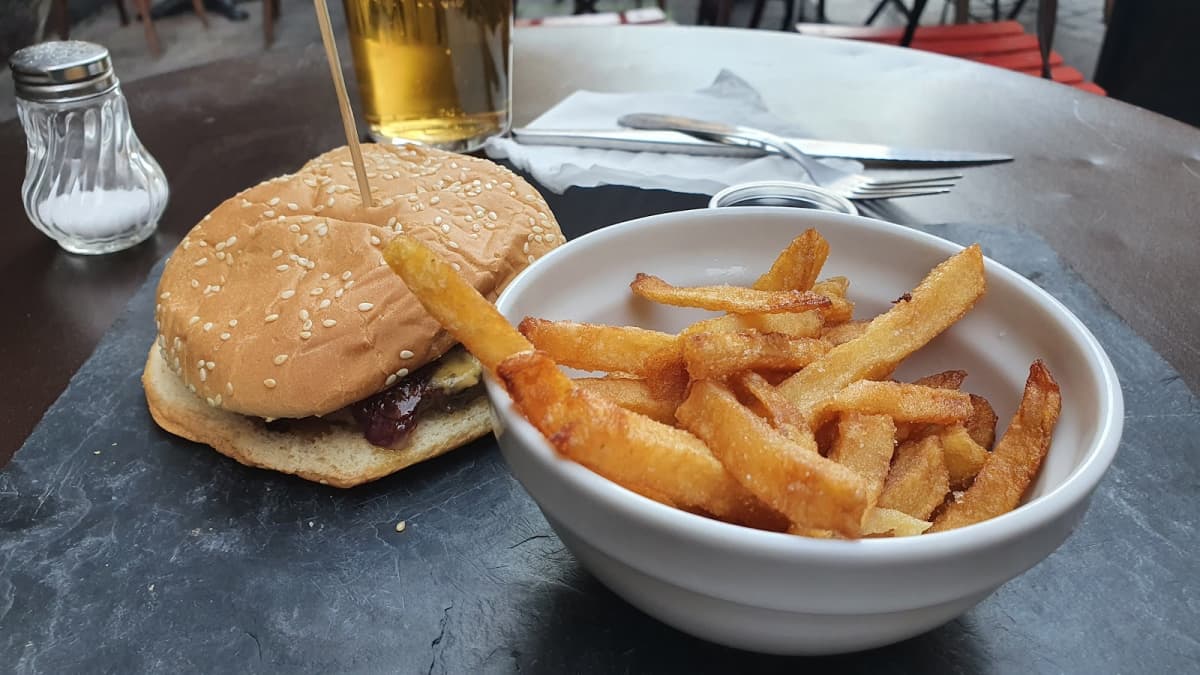 Classy Burger dinner - 2