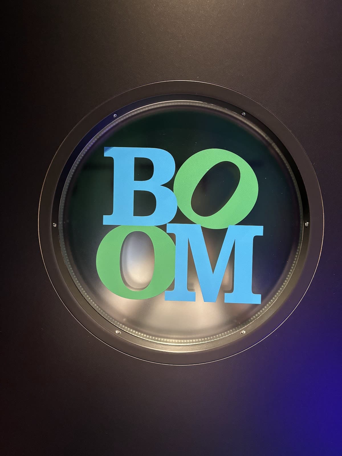 BOOM! 75,000 reasons to sing - 10