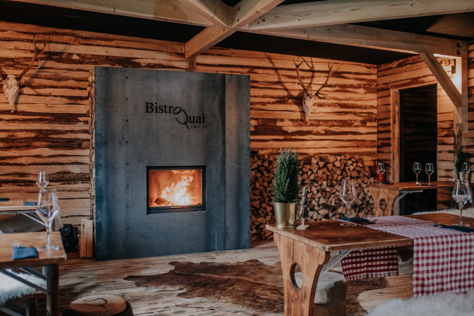 Bistro Quai : une terrasse entre vignes et rivière - 13