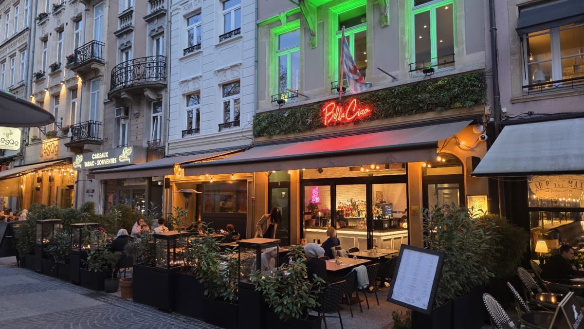 O bella ciao, bella ciao, bella ciao - 9