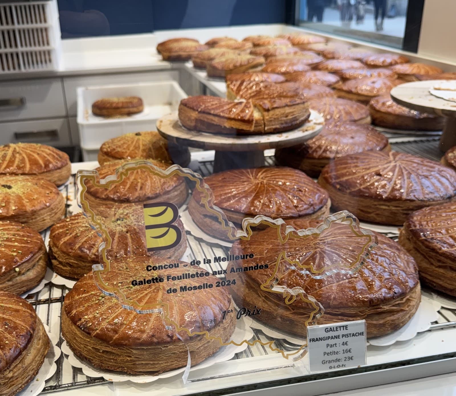 Coffee & Croissant - 6