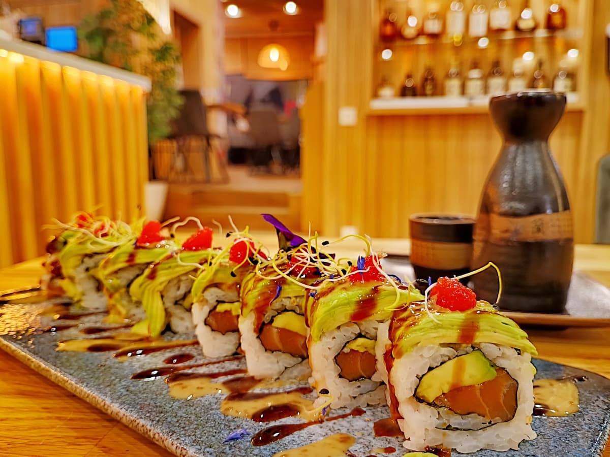 Shall we order a sushi boat? - 3