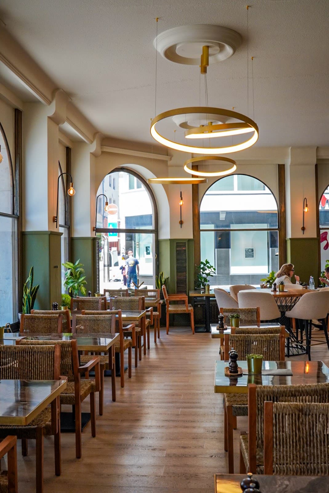 Flow: Mediterranean lunch and sharing plates in Luxembourg - 11