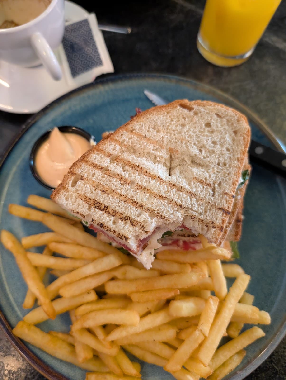 Sport, Burger and good mood? - 9