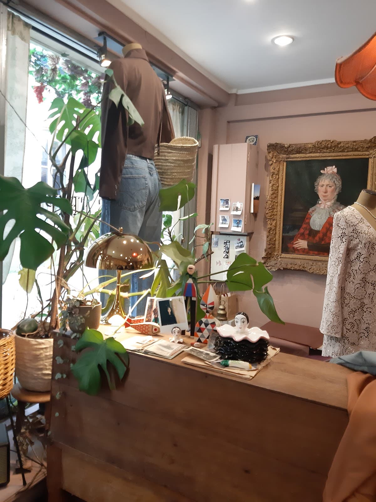 A cutie vintage shop ! - 4