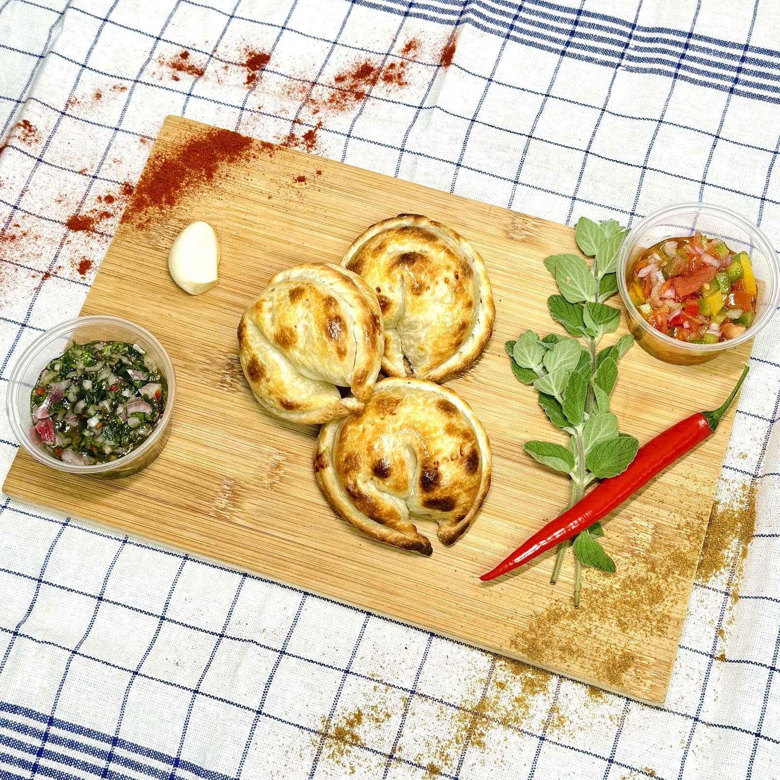 The best empanadas in Luxembourg are hiding at Experiencias Deliciosas - 16