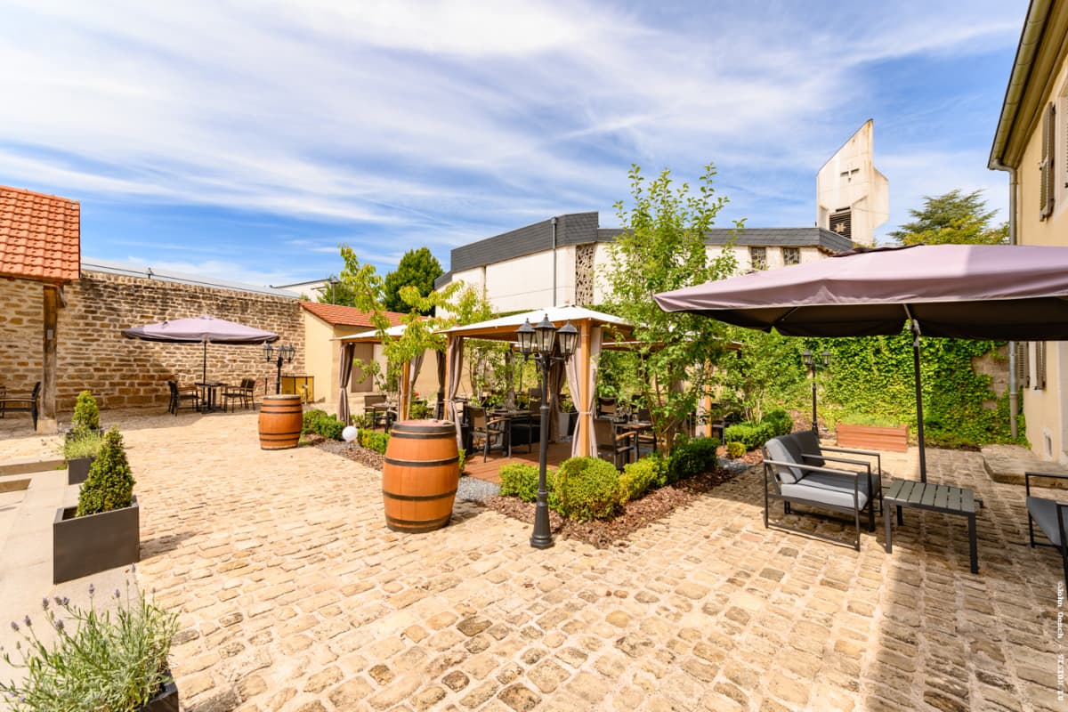 Luxury in a barn - 11