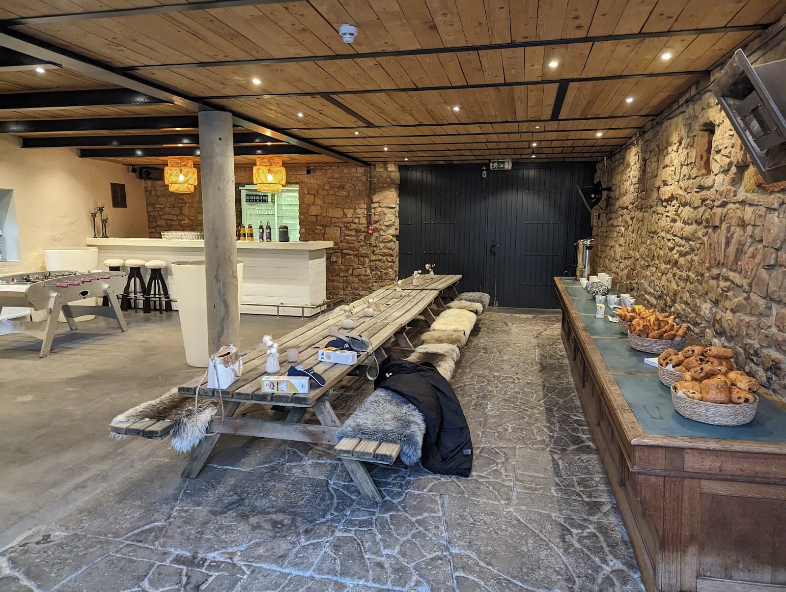 Unusual meal in a private chalet - 8