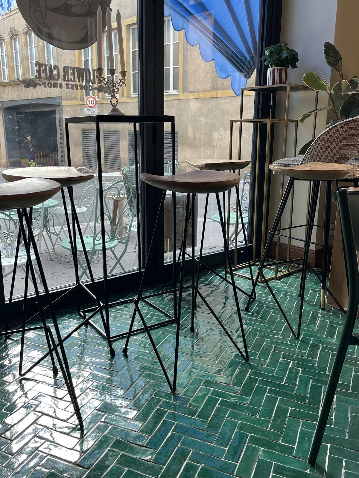 Un café à la parisienne à Metz - 11