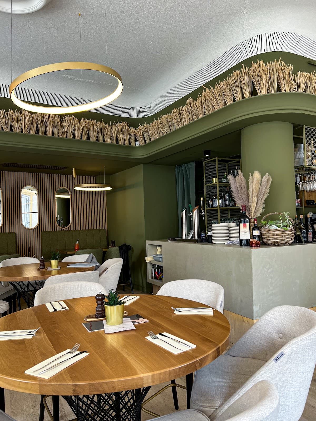 Flow: Mediterranean lunch and sharing plates in Luxembourg - 2