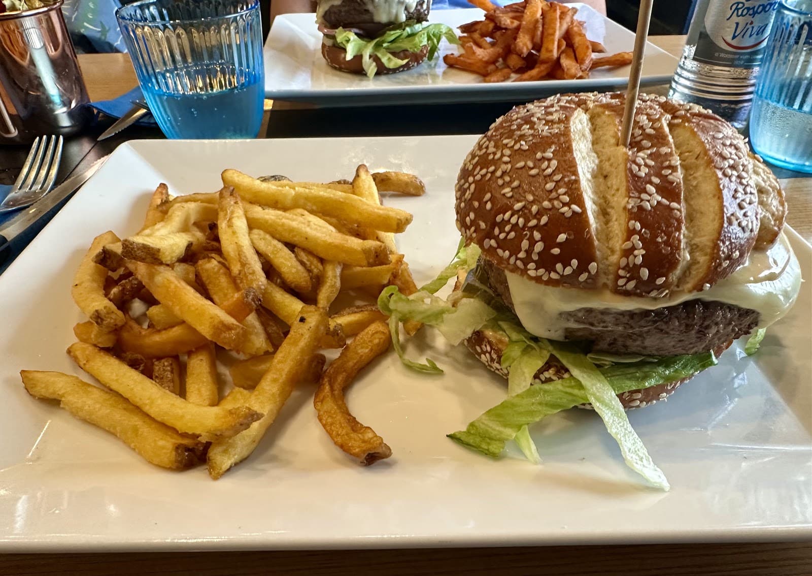 A burger please - 6