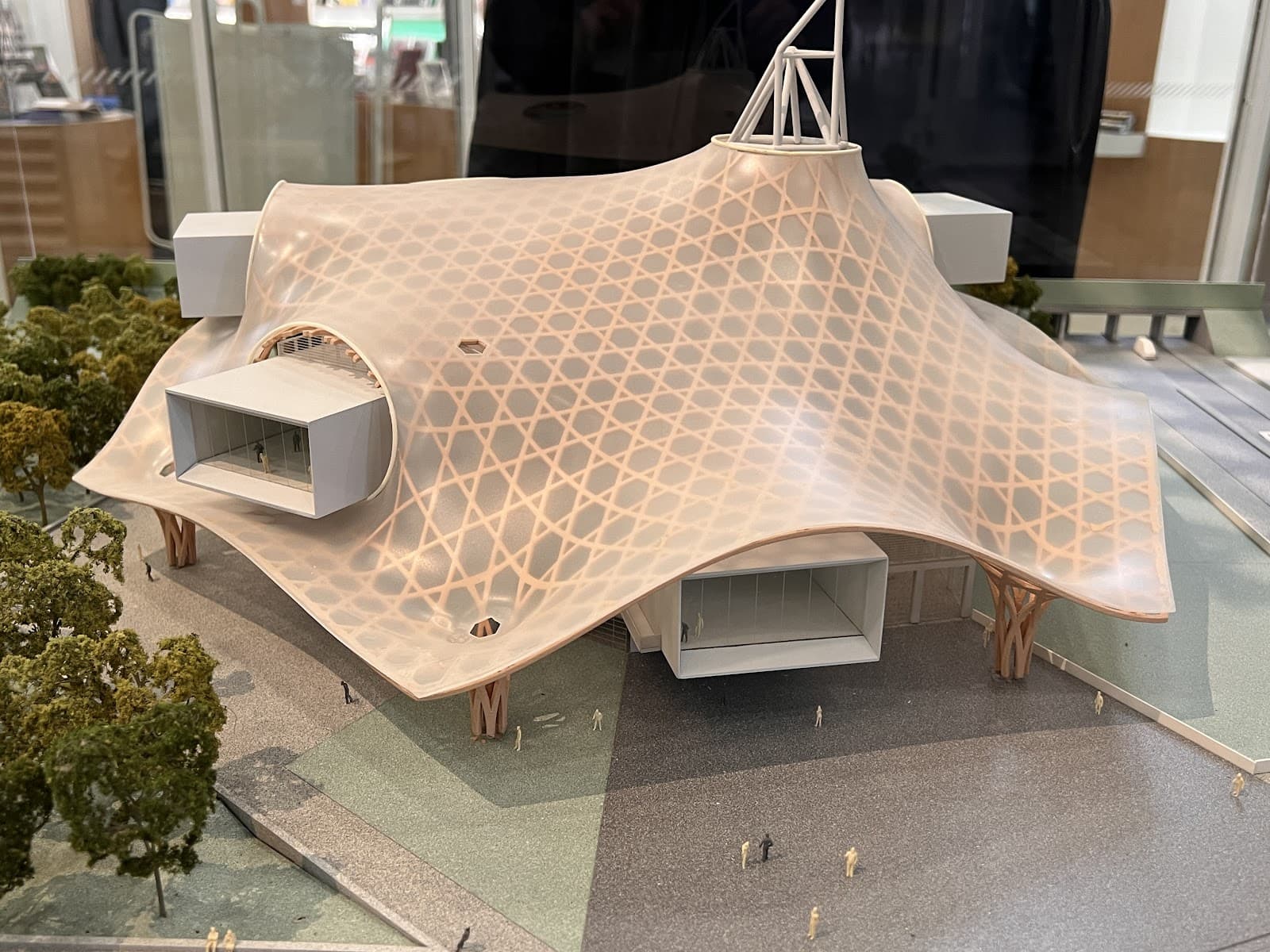 C'est quoi ce bâtiment atypique ? - 9