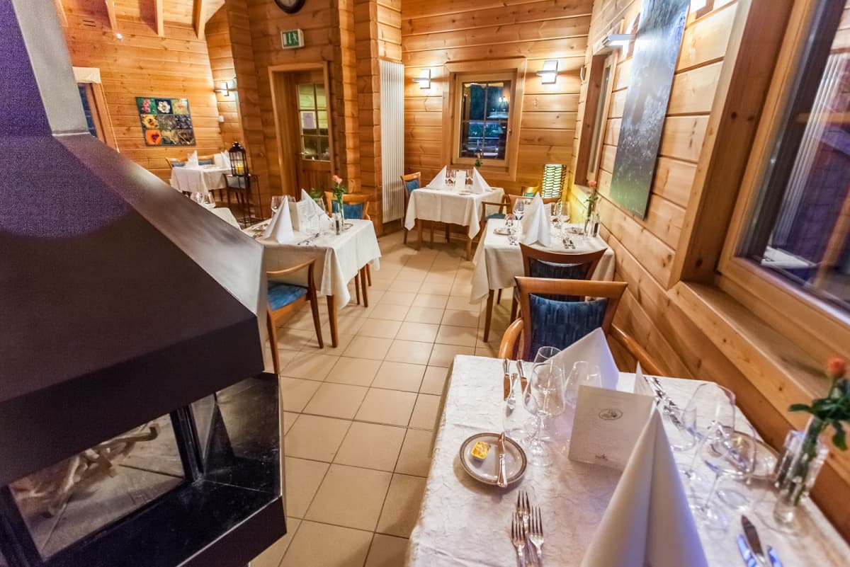Dinner in a chalet - 3