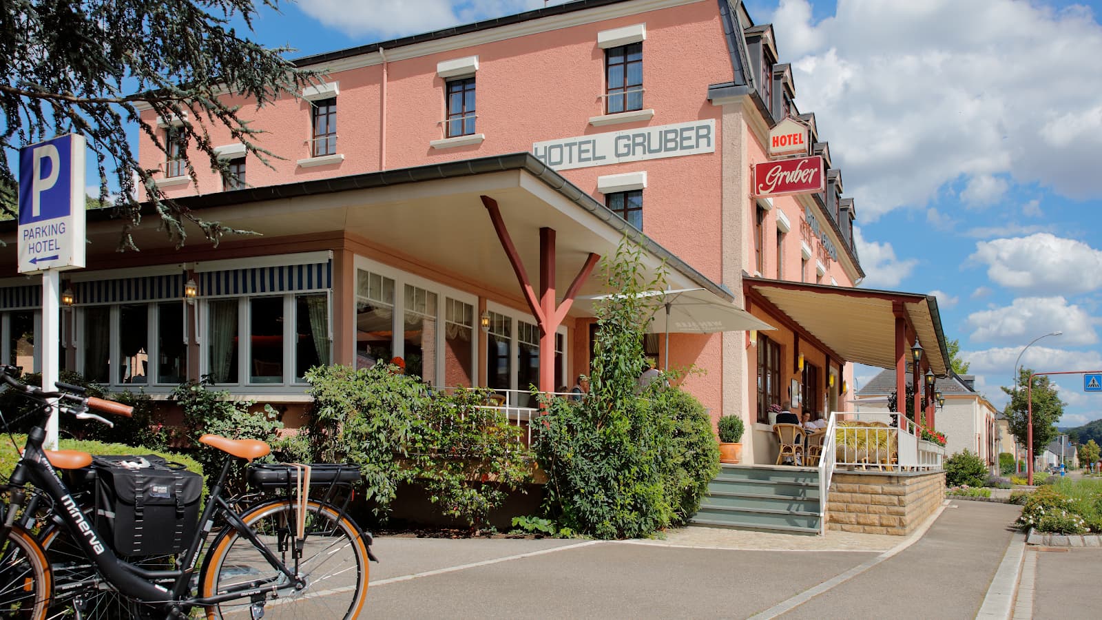 A natural diner - 2
