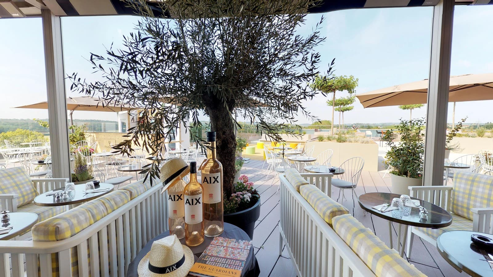 Skybar Luxembourg, le rooftop chic du City Concorde - 15