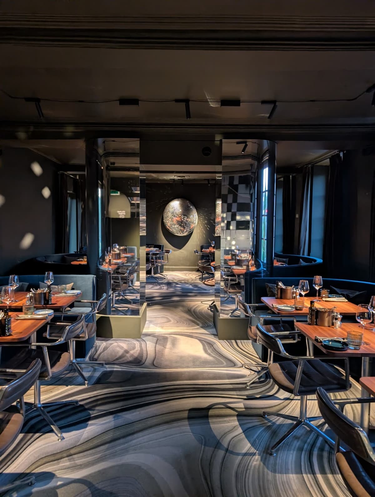 Um Plateau, the trendiest terrace in Luxembourg City - 11
