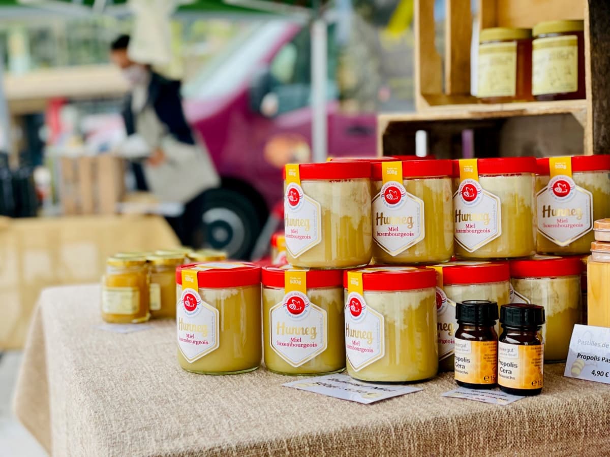 Come stroll around the markets in the heart of the capital - 4