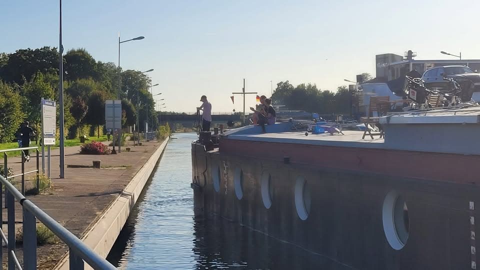 Un violoncelle sur la Moselle