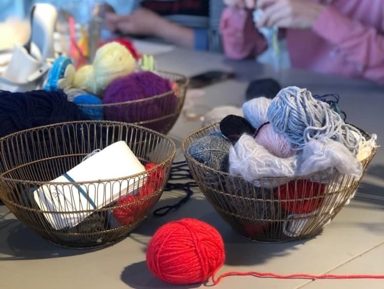 Wednesday Night Fever with Mamie et moi – Weaving, knotting, bonding