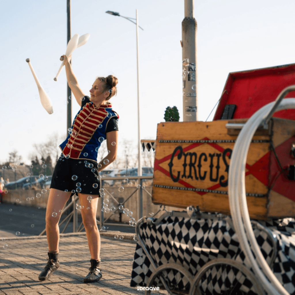 Street entertainment
