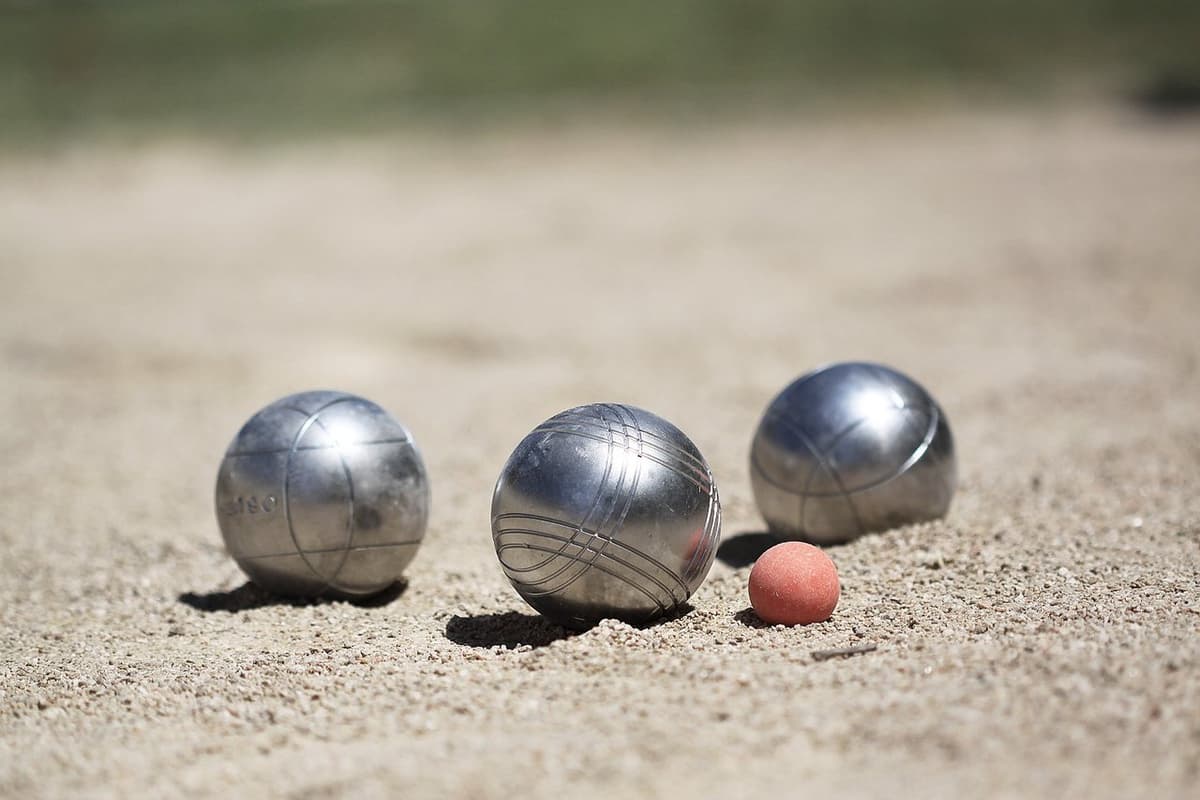 Concours de pétanque