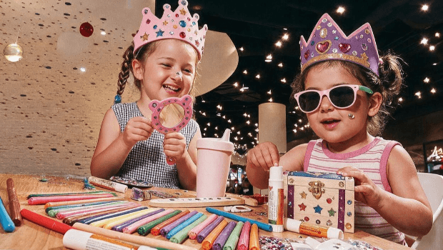 Family Night: a Princesses & Knights workshop at the Foodsquare of Shopping Center Cloche d’Or